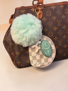 NEW Mint SAFETY ALARM Checkered Pouch Balloon Dog Pom Pom Bag Charm Keychain Set